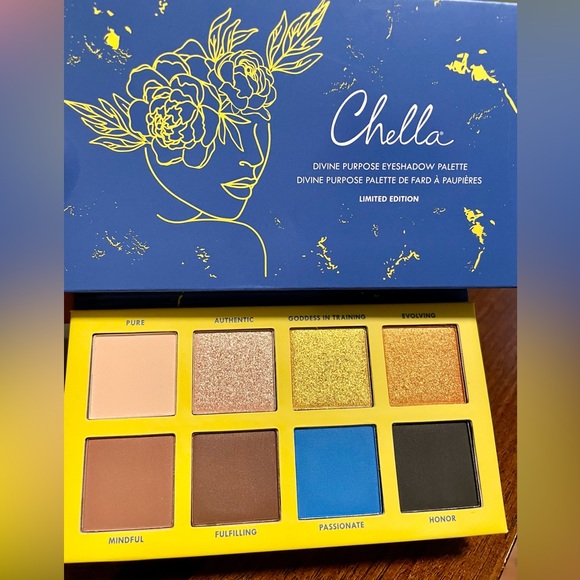Chella Divine Purpose Eyeshadow Palette 8 vibrant  matte & Pearl shades LIMITED - Picture 5 of 5